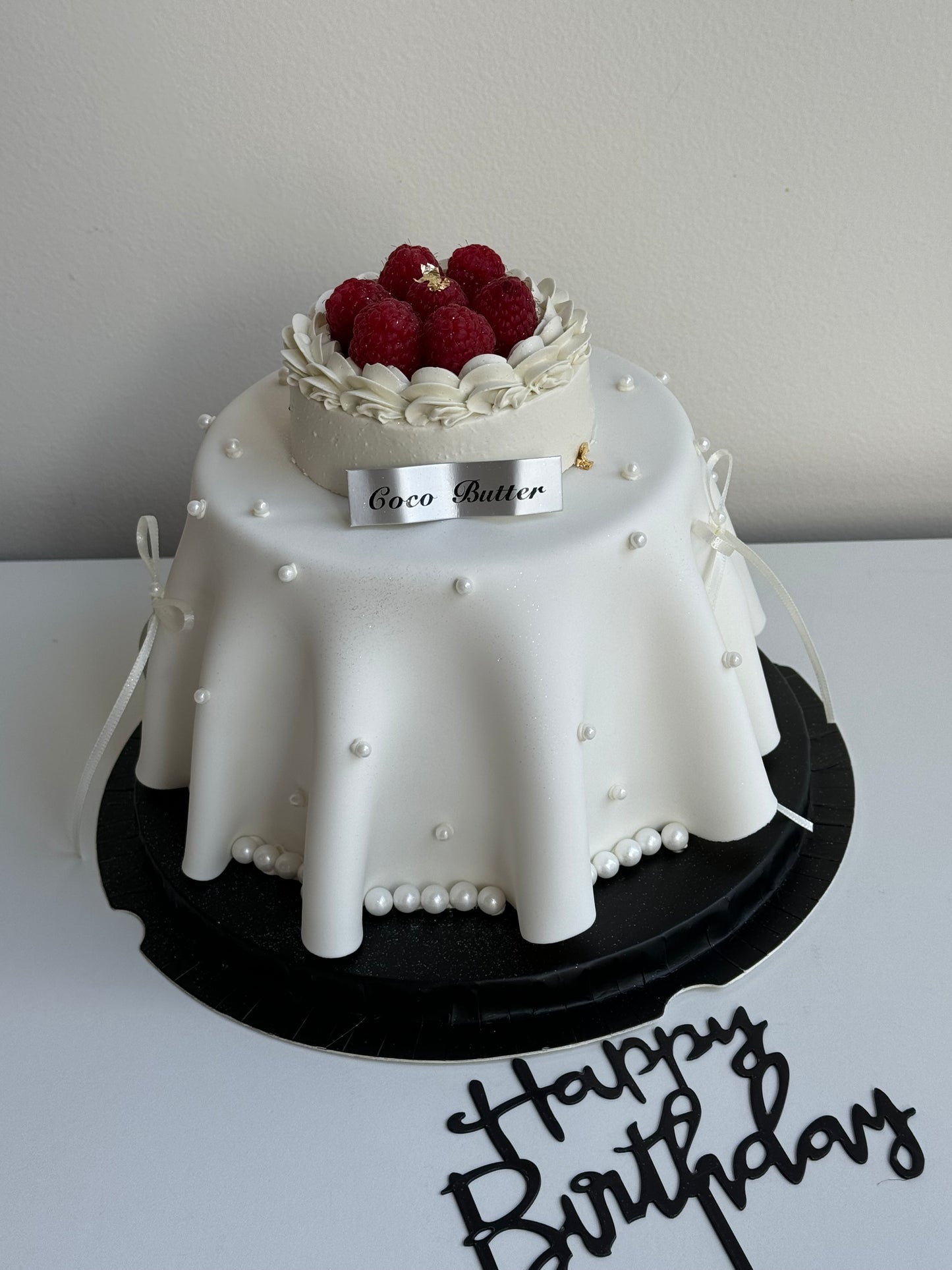 Table Cake with Raspberry